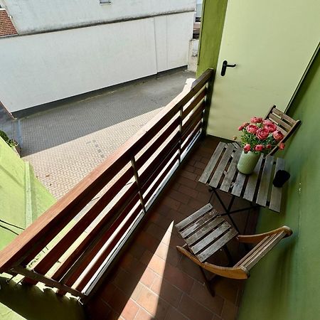 Das Blaue Tuerchen - Wohnung Mit Beamer Und Kicker เบรเมอร์ฮาเฟิน ภายนอก รูปภาพ