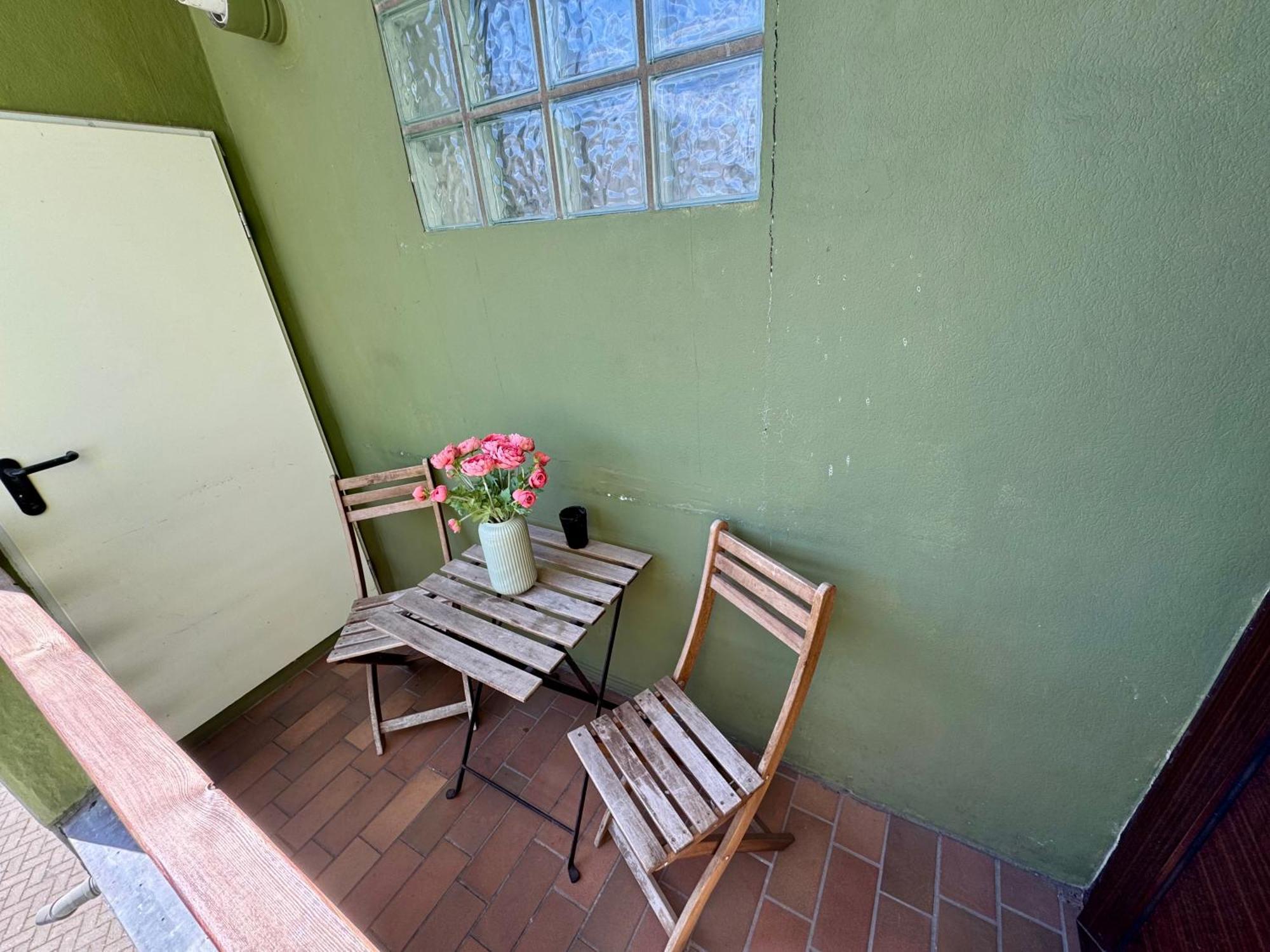 Das Blaue Tuerchen - Wohnung Mit Beamer Und Kicker เบรเมอร์ฮาเฟิน ภายนอก รูปภาพ